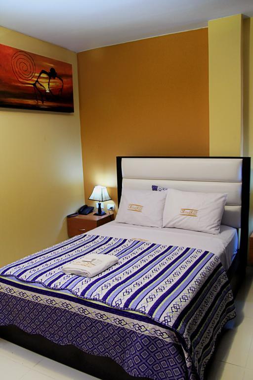 Villa Real Hotel & Suites Chiclayo Quarto foto